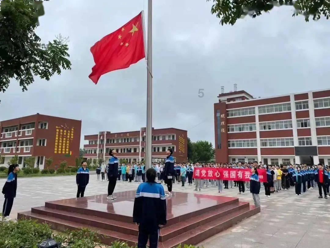 在单位总当不了领导的人,都会有哪些明显的特征?-专业问答网站